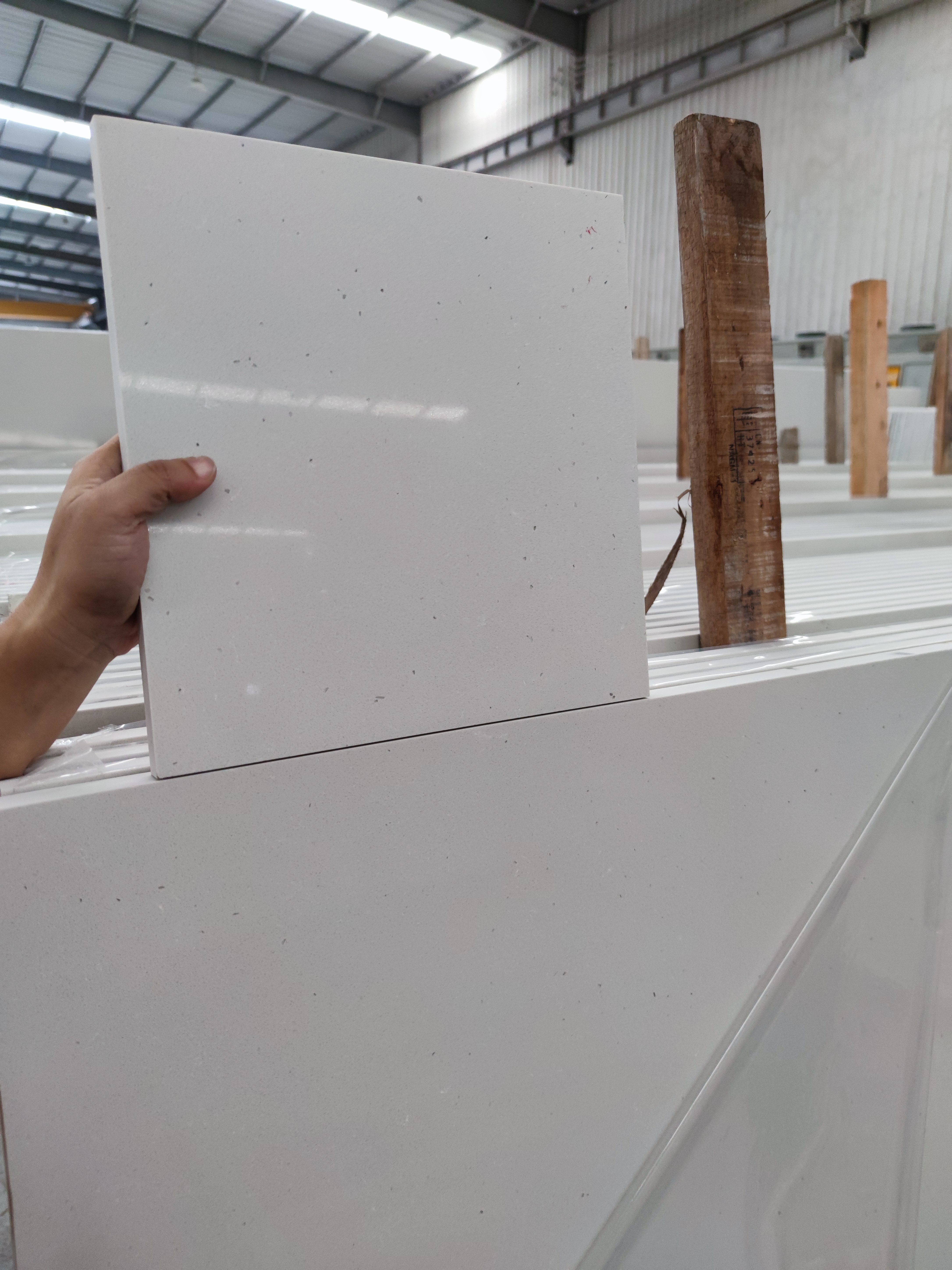4043 Fresh Concrete Marble Quartz Slab