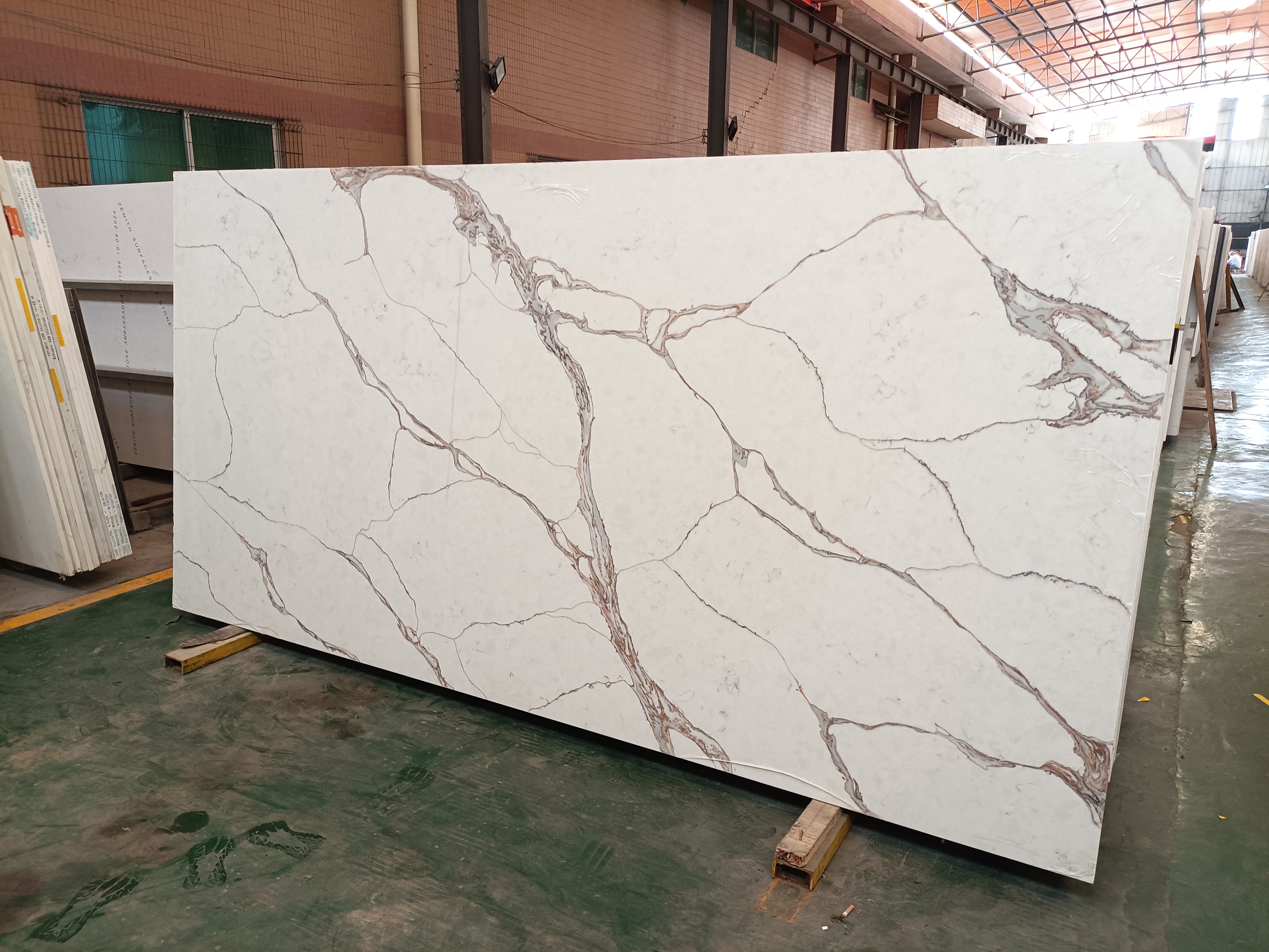  Quartz Slabs