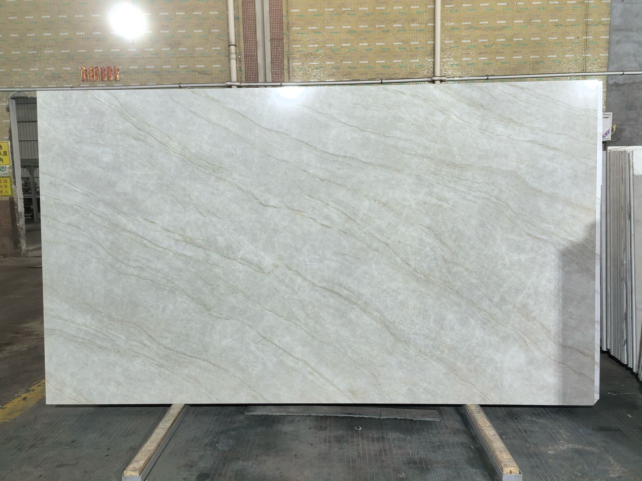 Taj Mahal quartz slab surface