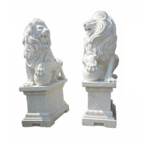 Chinese White Marble Lion Statue