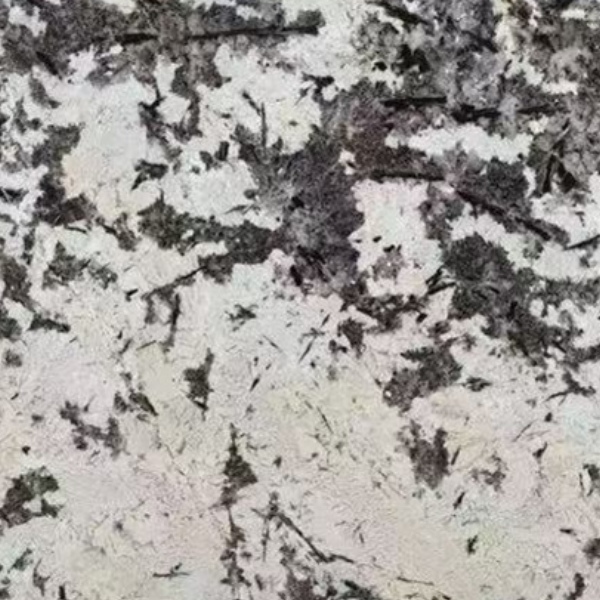 雪山蓝宝石